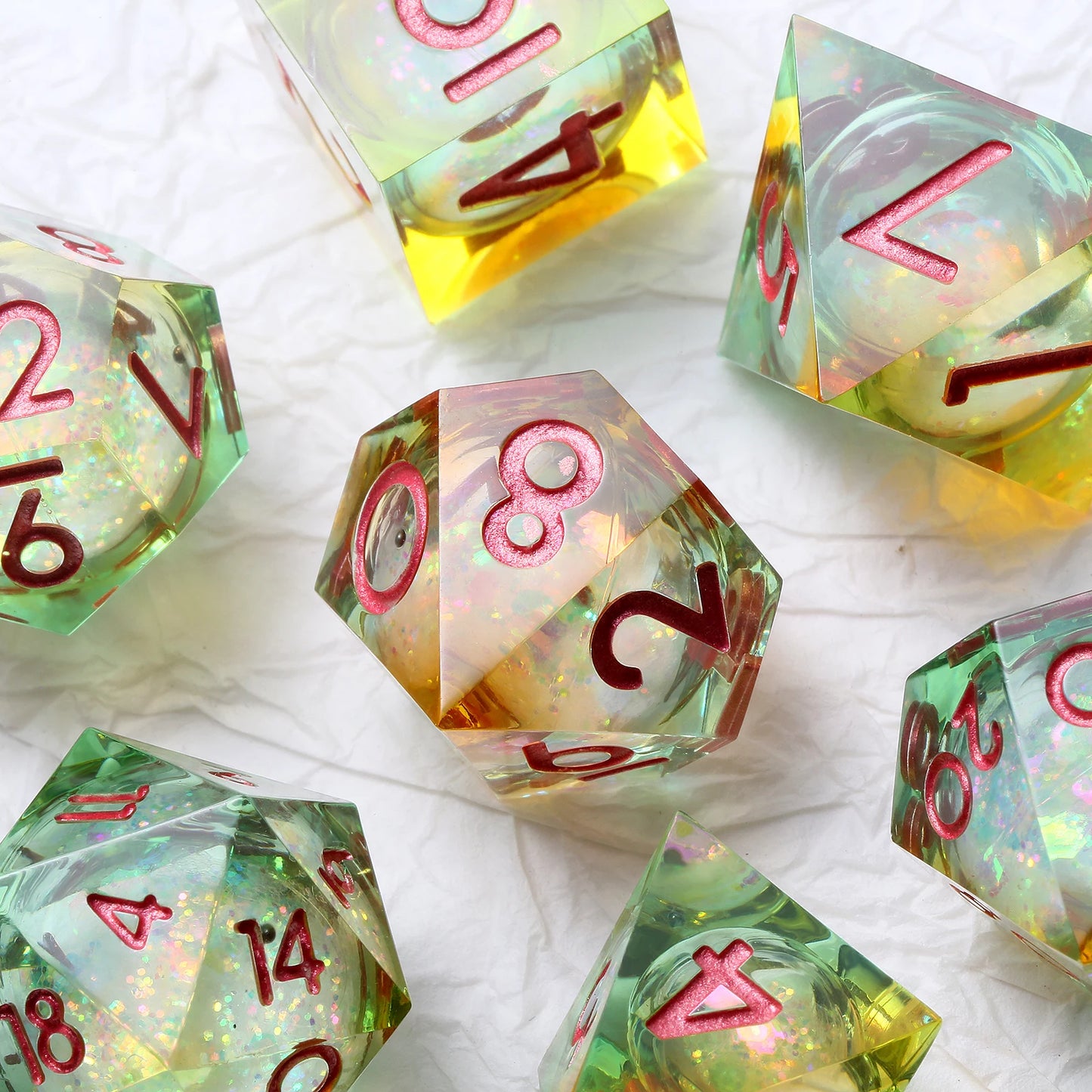 Sharp Edge Dice Set - :Shiny liquid core with green & yellow