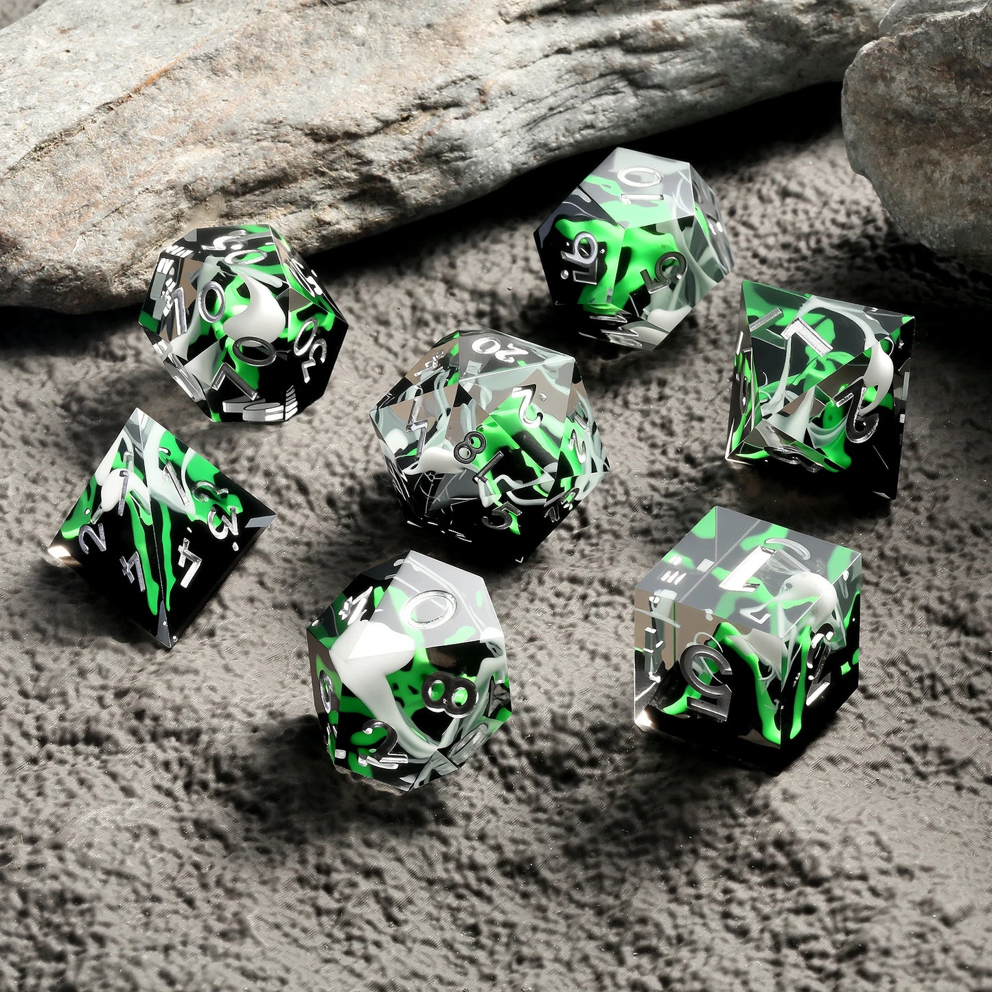 Sharp Edge Dice Set l Lava Green Volcano