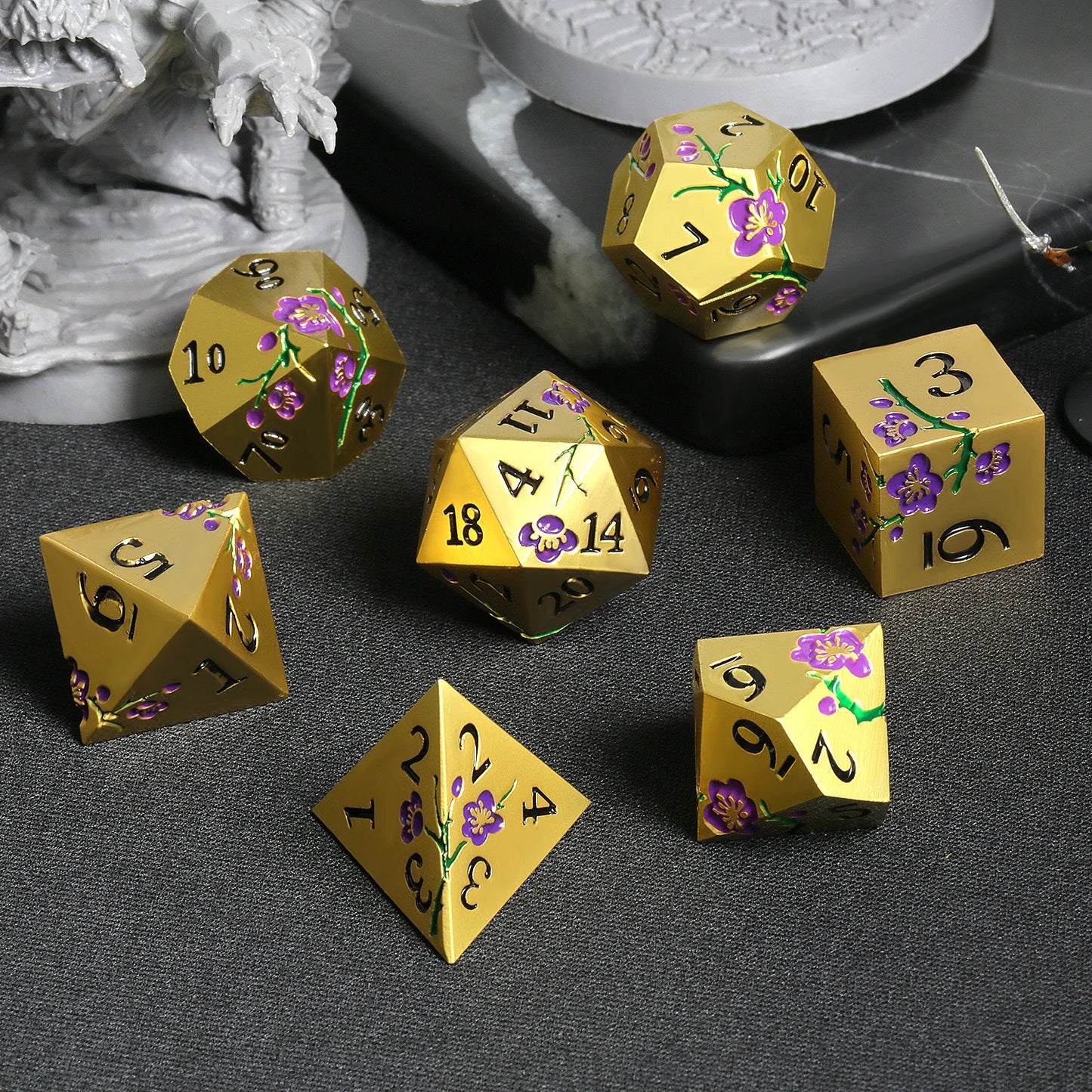 Plum Blossom Dice Set - Gold with Purple