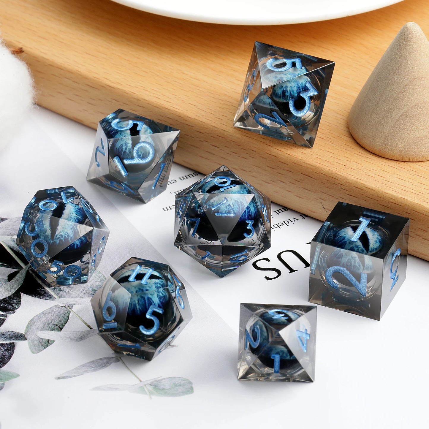 Sharp Edge Dice Set - Blue Dragon Eyes - Liquid Core