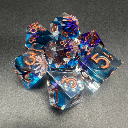 Sharp Edge Dice Set - Flowers with blue leaf