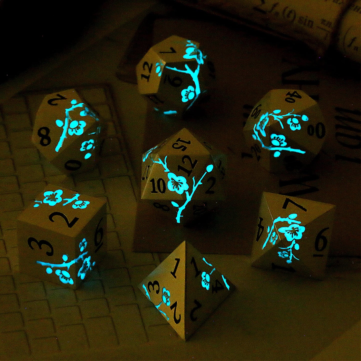 Plum Blossom Dice Set - Glow-in-the-Dark Blue