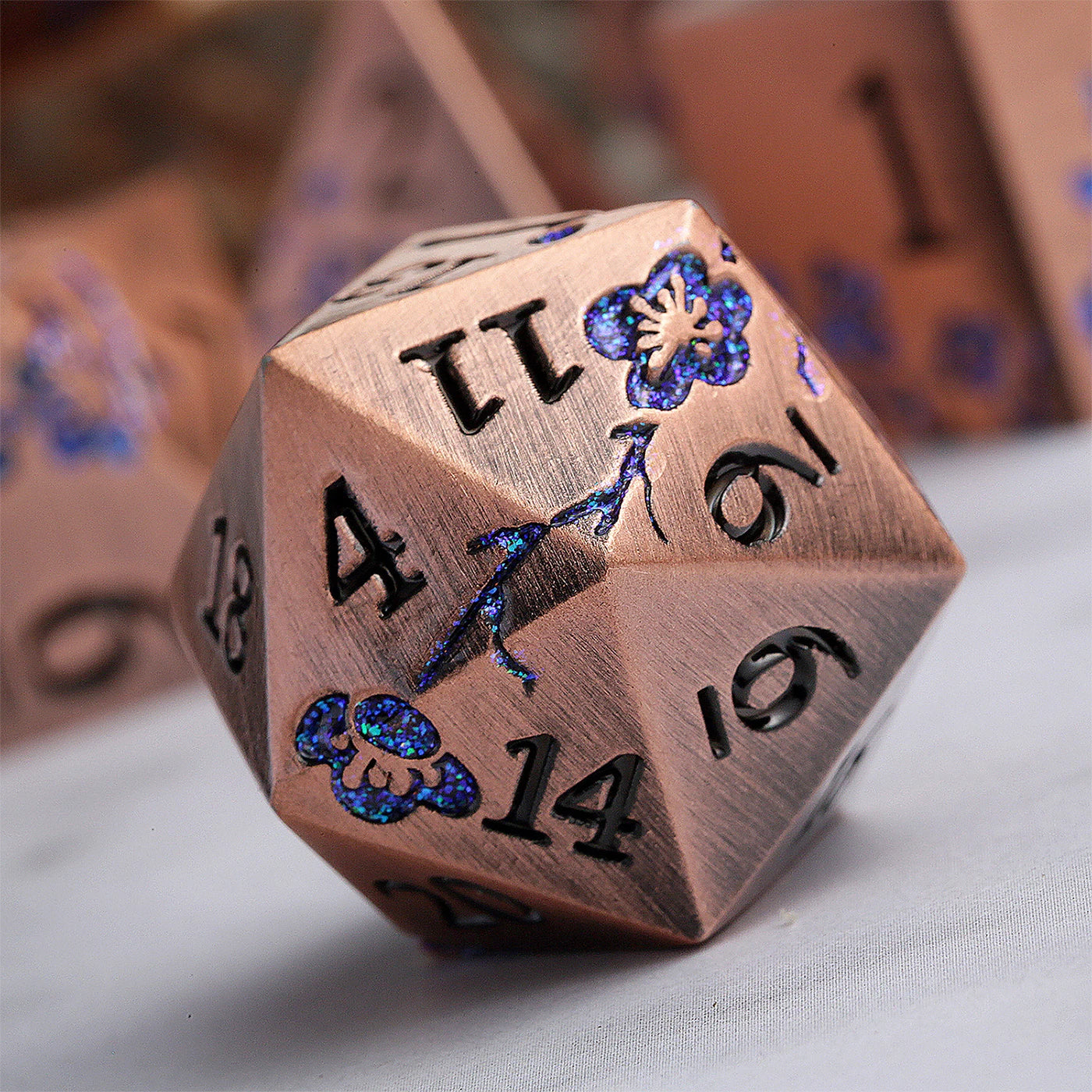 Plum Blossom Dice Se – Copper with Glitter Blue