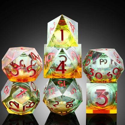 Sharp Edge Dice Set - :Shiny liquid core with green & yellow