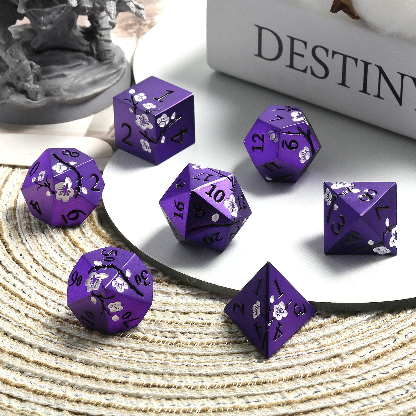 Plum Blossom Dice Se – Purple with White