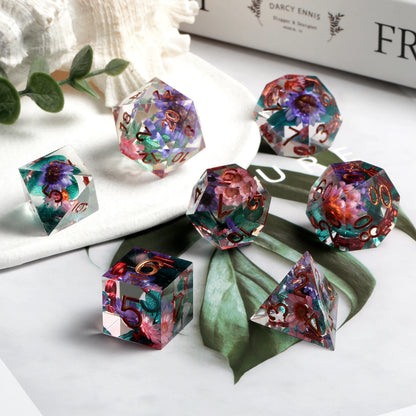 Sharp Edge dice Set - Flowers with blue leaf