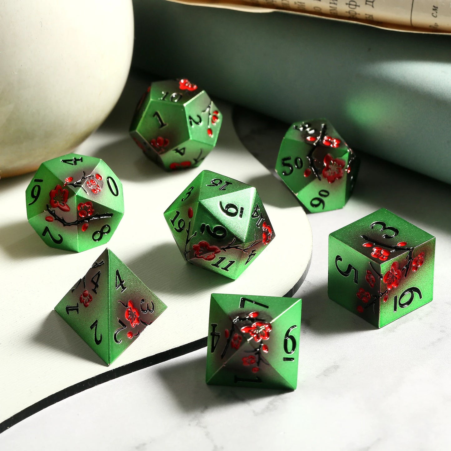 Plum Blossom Dice Set - Green and black with red flowers