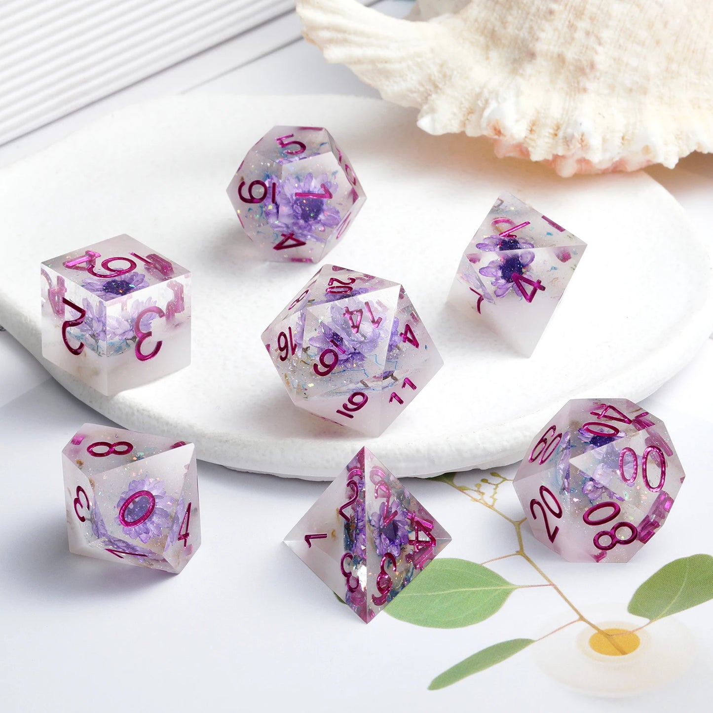 Sharp Edge Dice – Purple Flower